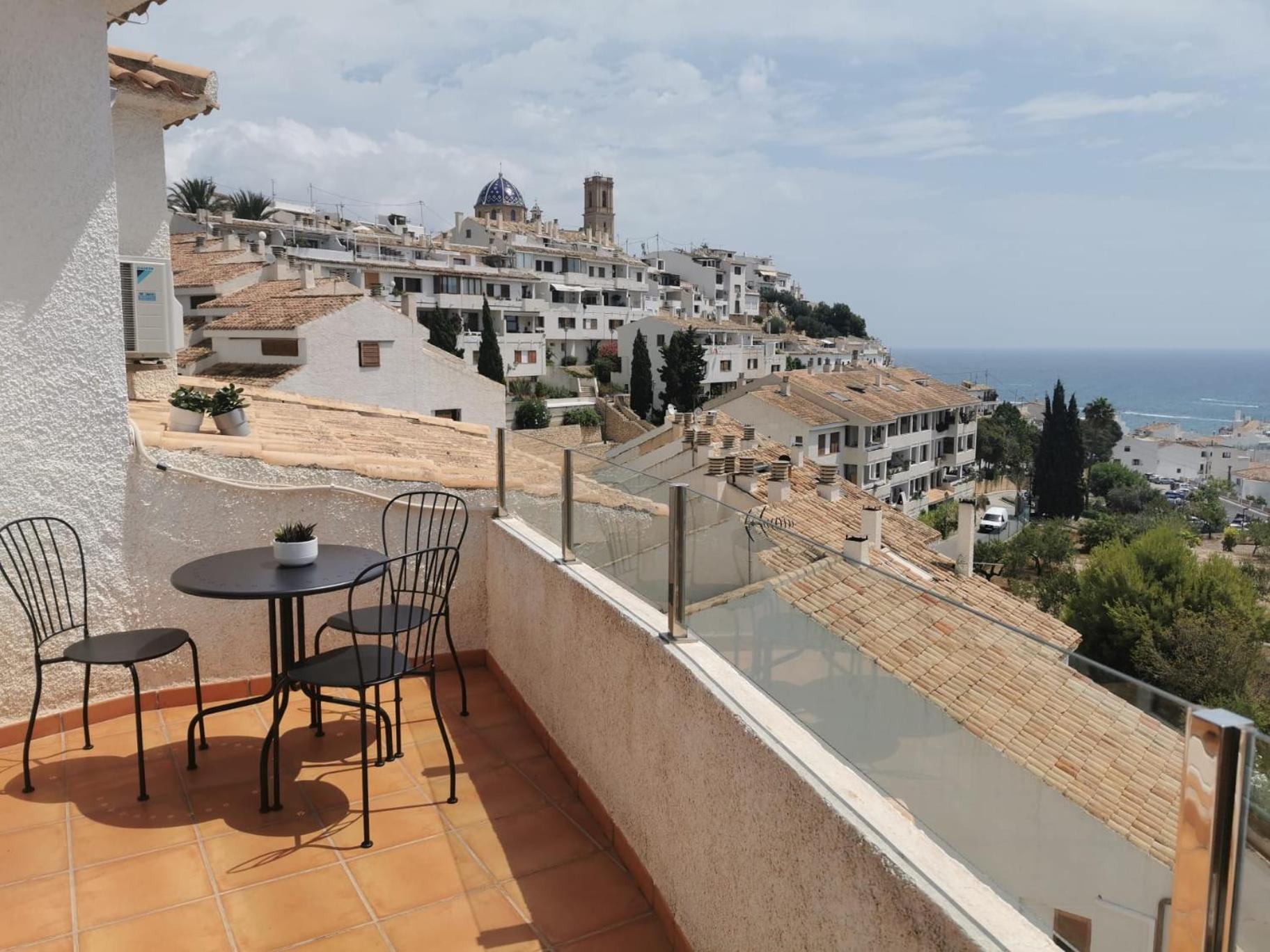 Atico-Duplex Con Vistas Al Mar Y Casco Antiguo En Altea Apartment Exterior photo